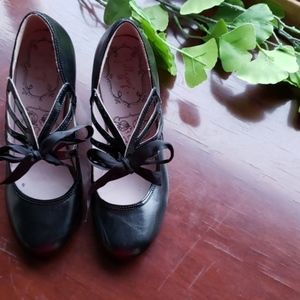 Jellypop Women's Amadero Mary Jane Pump black 7.5